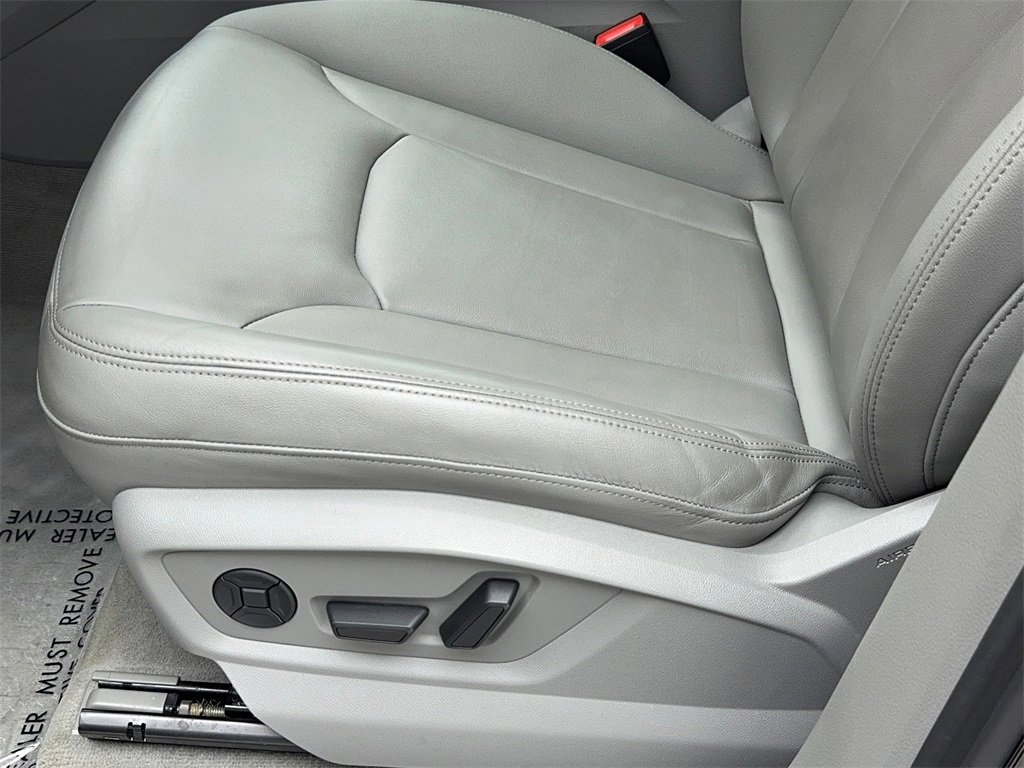 Used 2022 Audi Q7 3.0T Premium image 40