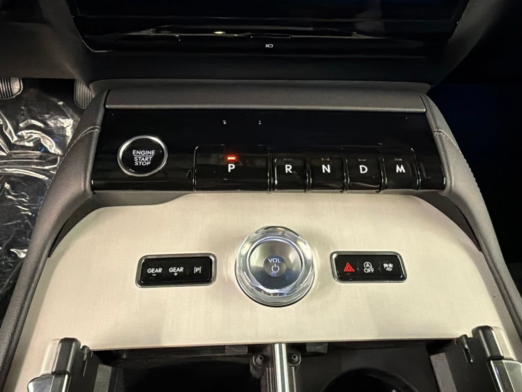 New 2026 Lincoln Navigator Premiere AWD/4WD image 15
