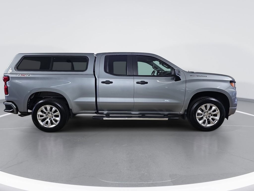 Certified 2023 Chevrolet Silverado 1500 Custom AWD/4WD image 2