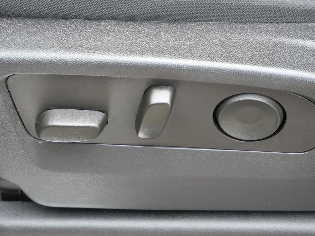 Used 2023 Chevrolet Silverado 1500 RST w/ Redline Edition image 34