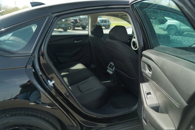 Used 2025 Honda Accord SE image 23
