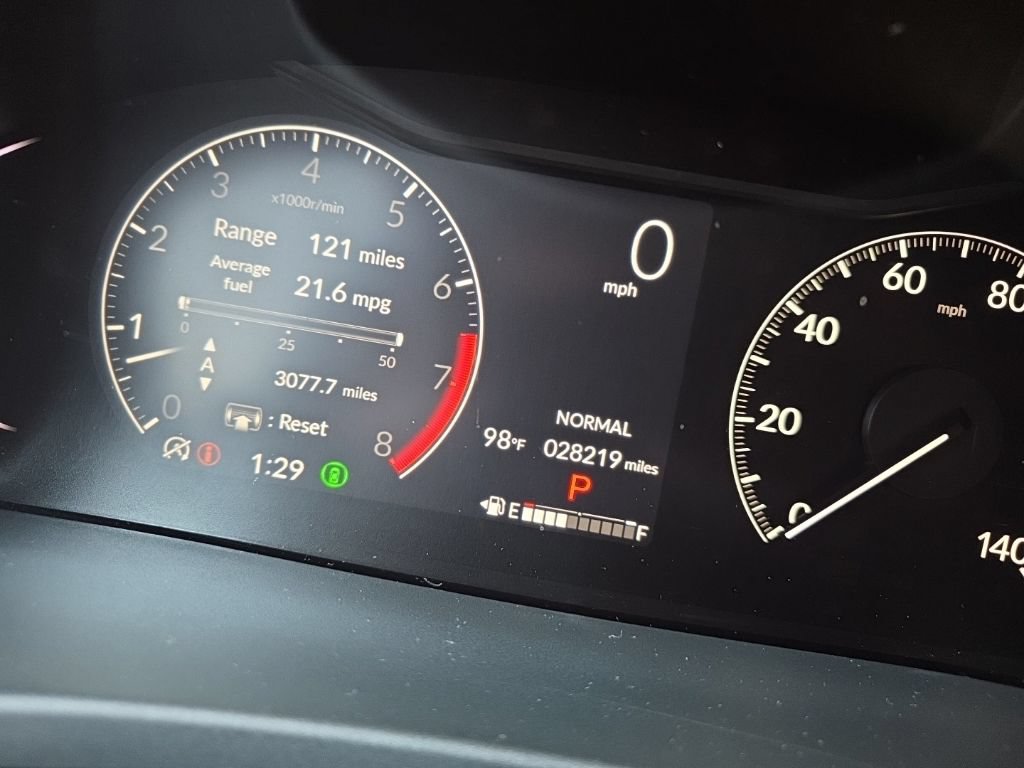 Used 2023 Honda Pilot Touring image 15