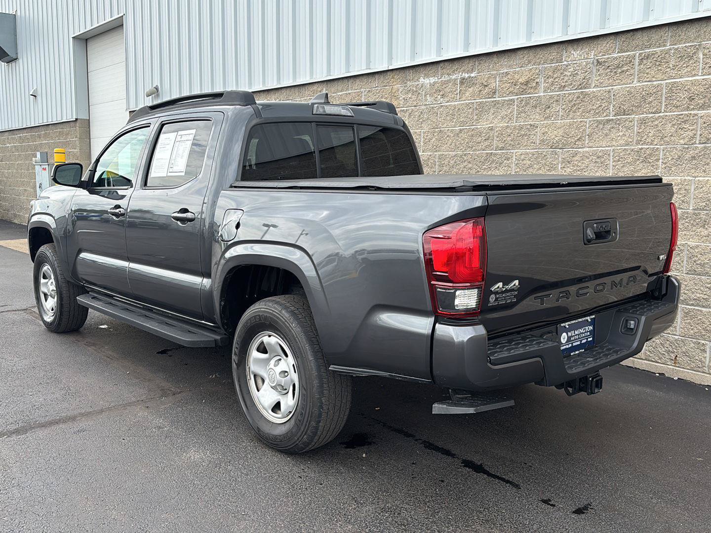 Used 2023 Toyota Tacoma SR AWD/4WD image 36