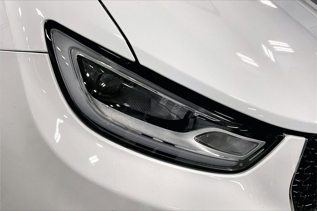 Used 2024 Chrysler Pacifica Touring-L image 28