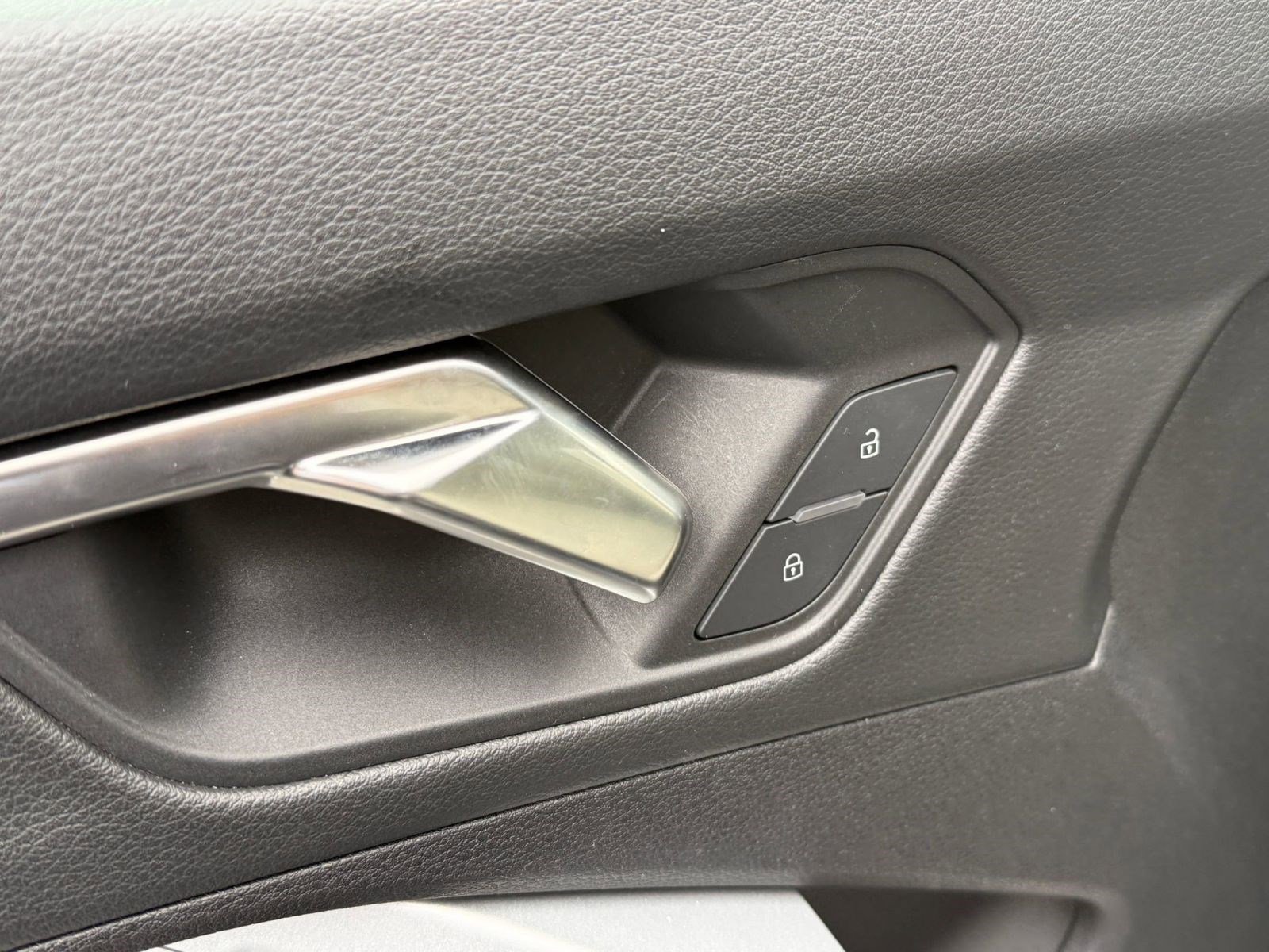 Used 2023 Audi Q3 2.0T Premium w/ Convenience Package image 20