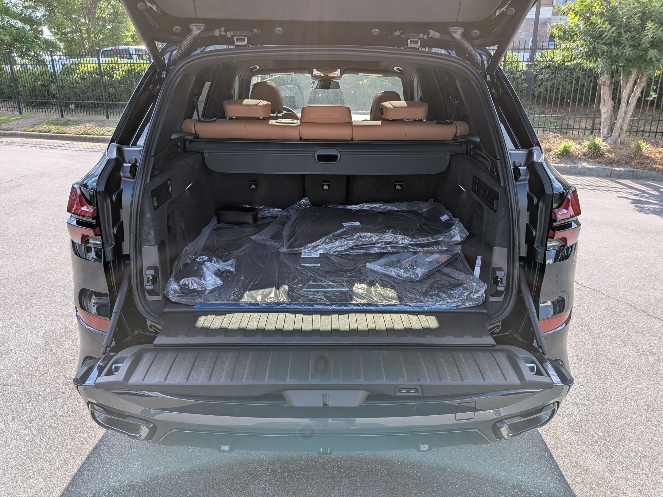 New 2026 BMW X5 xDrive50e w/ M Sport Package AWD/4WD image 32