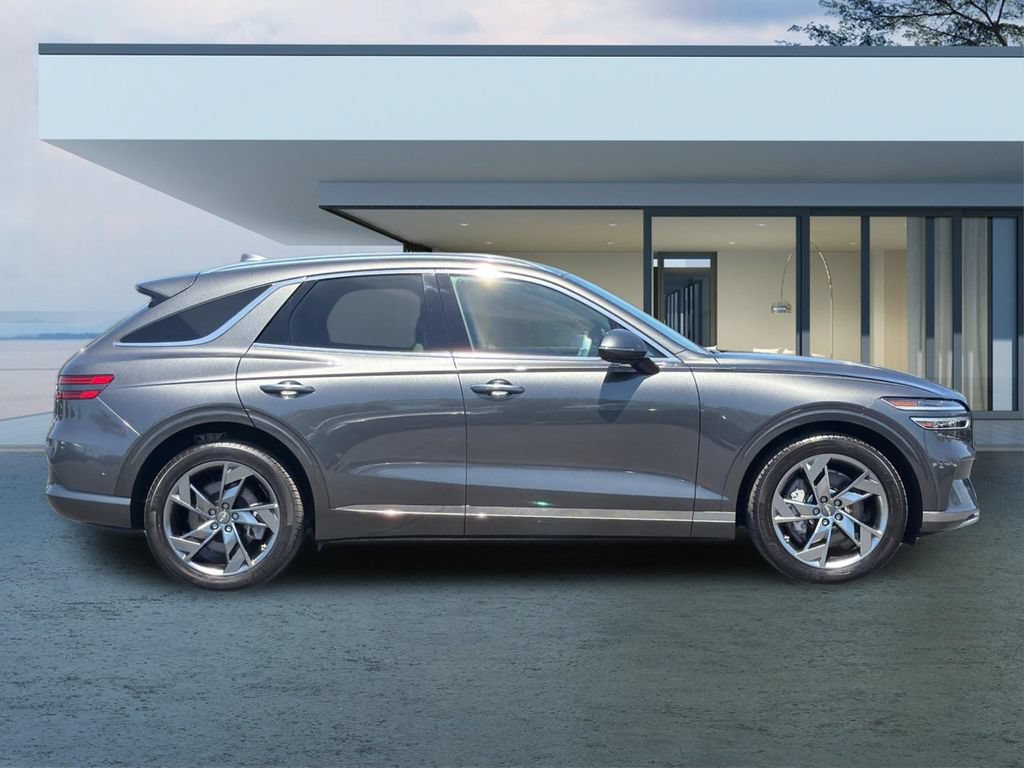 Used 2023 Genesis Electrified GV70 AWD/4WD image 3