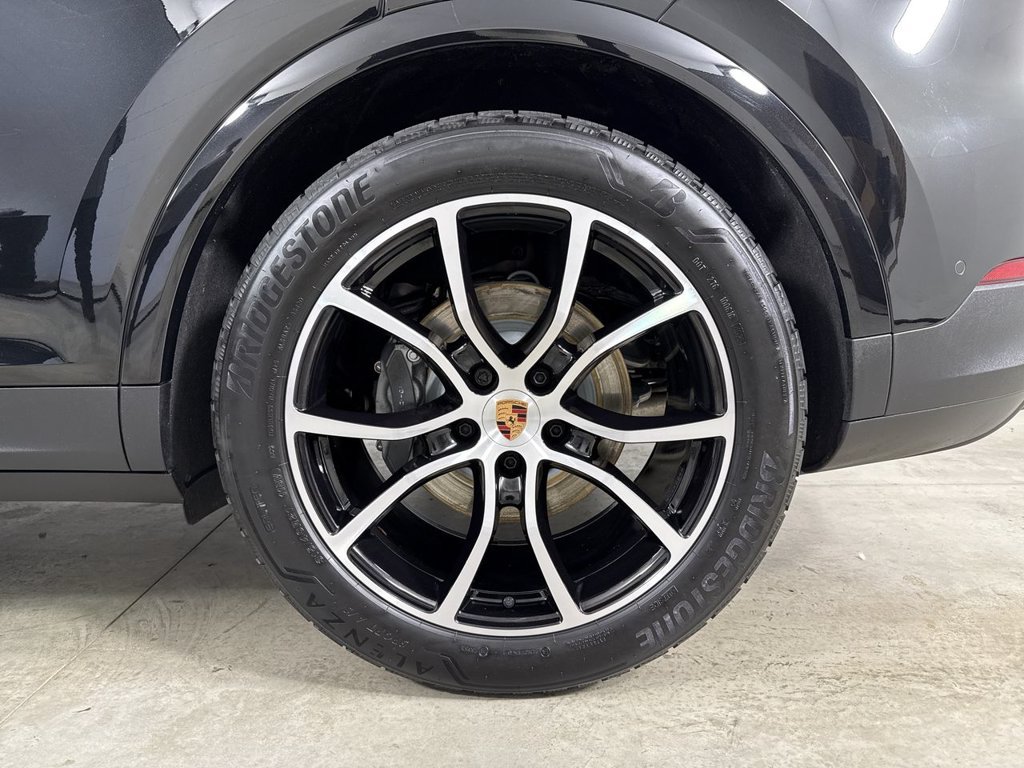 Certified 2026 Porsche Cayenne AWD/4WD image 14