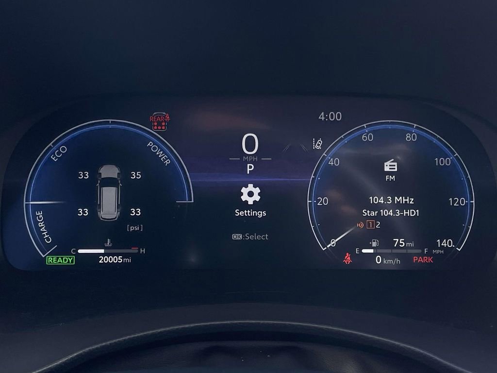 Used 2023 Toyota Highlander Limited image 16