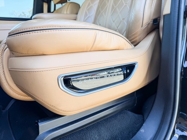 Used 2022 Jeep Grand Wagoneer Series III image 8