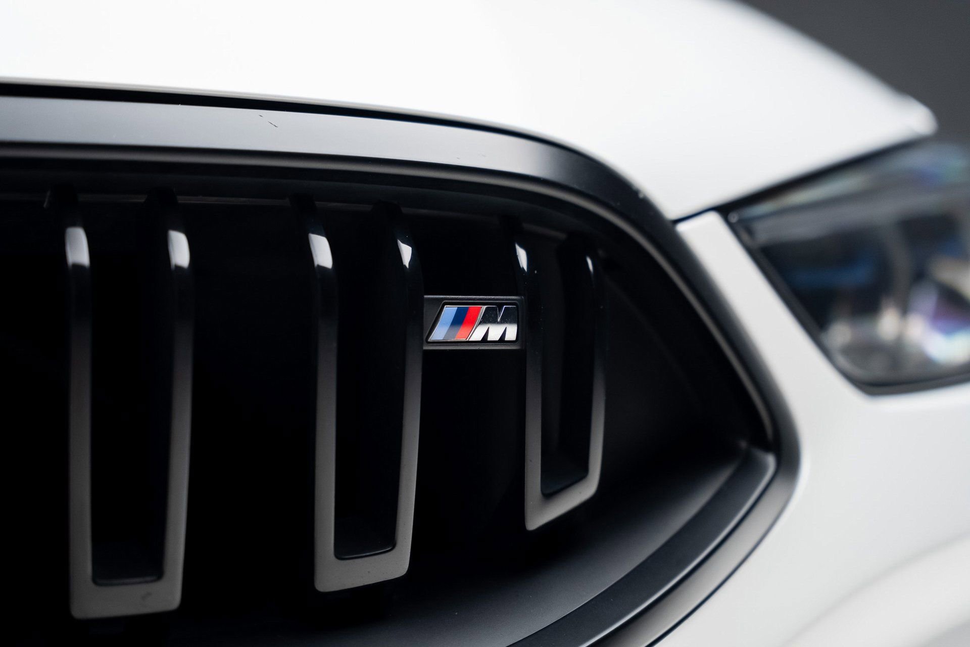 Used 2023 BMW M850i xDrive Coupe w/ M Sport Professional Package image 14