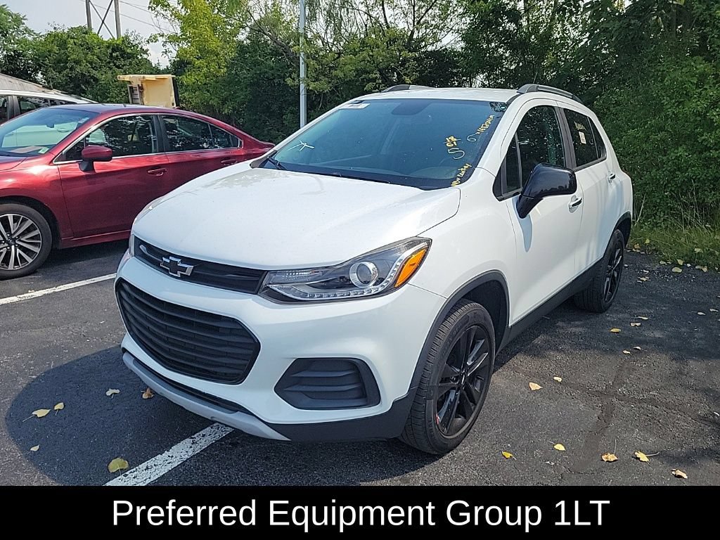 Used 2018 Chevrolet Trax LT w/ Redline Edition AWD/4WD image 9