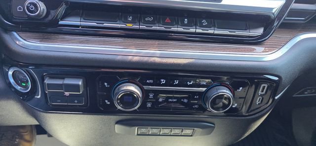 Used 2024 Chevrolet Silverado 3500 LT w/ Convenience Package image 21