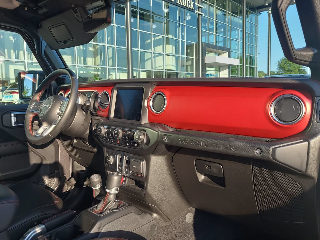 Used 2022 Jeep Wrangler Rubicon w/ LED Lighting Group AWD/4WD image 17