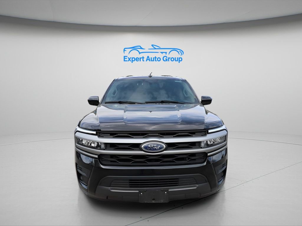 Used 2024 Ford Expedition Max XLT image 8
