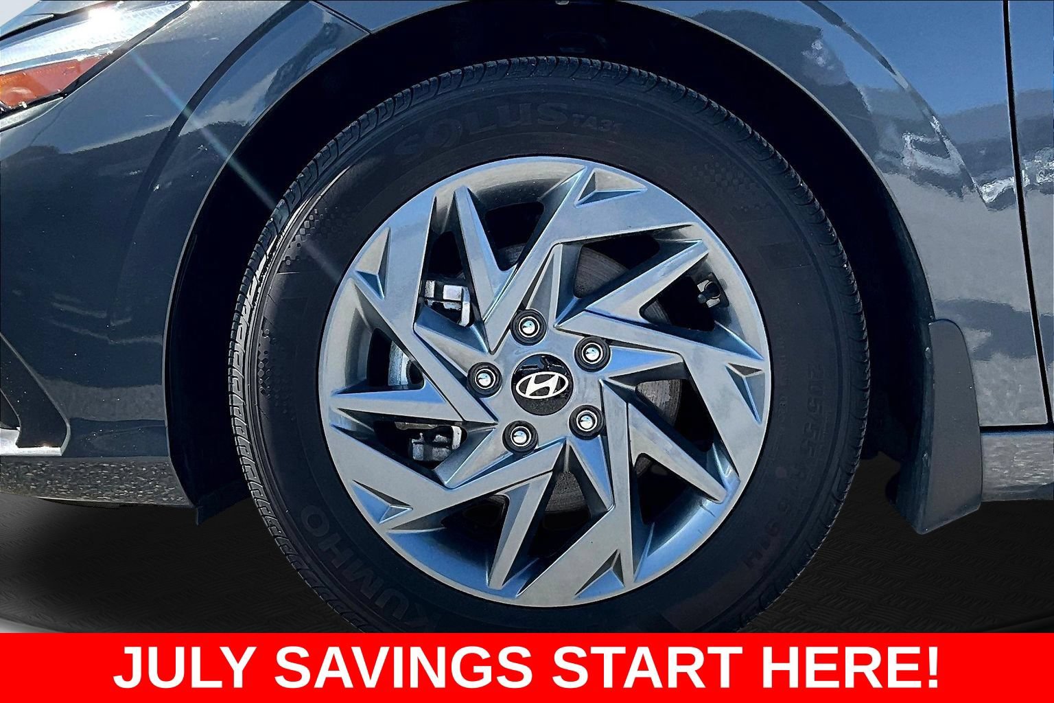 Used 2024 Hyundai Elantra SEL FWD image 35