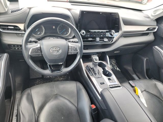 Used 2020 Toyota Highlander Limited image 17