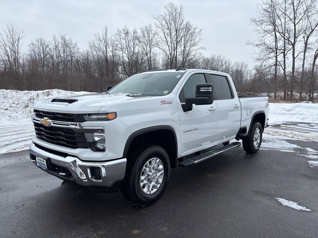 Certified 2025 Chevrolet Silverado 2500 LT w/ Convenience Package image 3