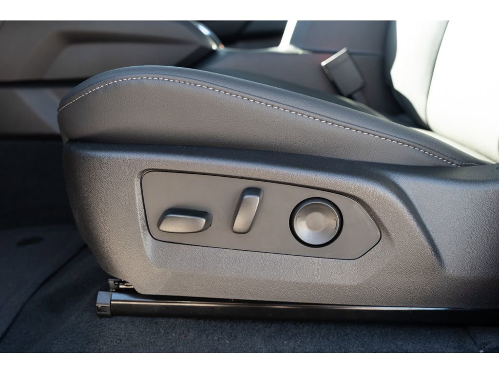 New 2026 GMC Canyon Elevation AWD/4WD image 15
