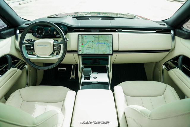 Used 2025 Land Rover Range Rover Long Wheelbase SE image 52
