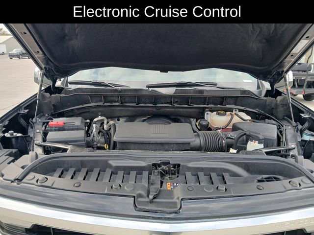 Used 2023 Chevrolet Silverado 1500 High Country w/ Technology Package image 32