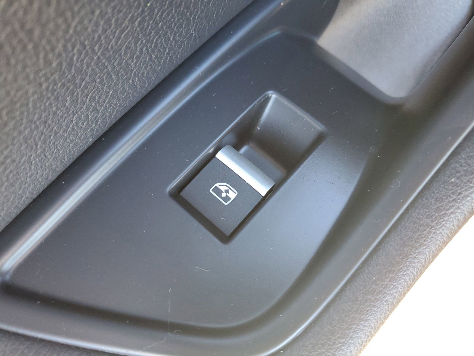 Used 2019 Audi A4 2.0T Premium image 16