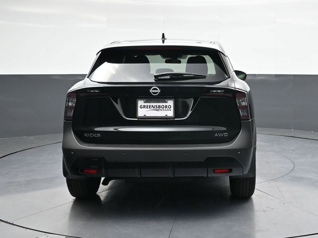 Certified 2025 Nissan Kicks SV image 5
