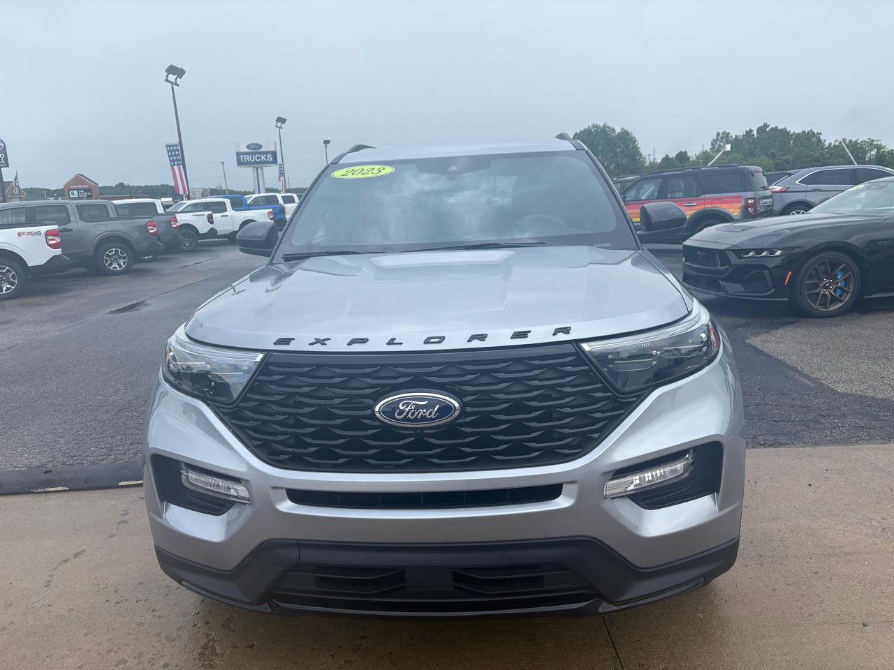 Certified 2023 Ford Explorer ST-Line w/ Class IV Trailer Tow Package RWD image 9