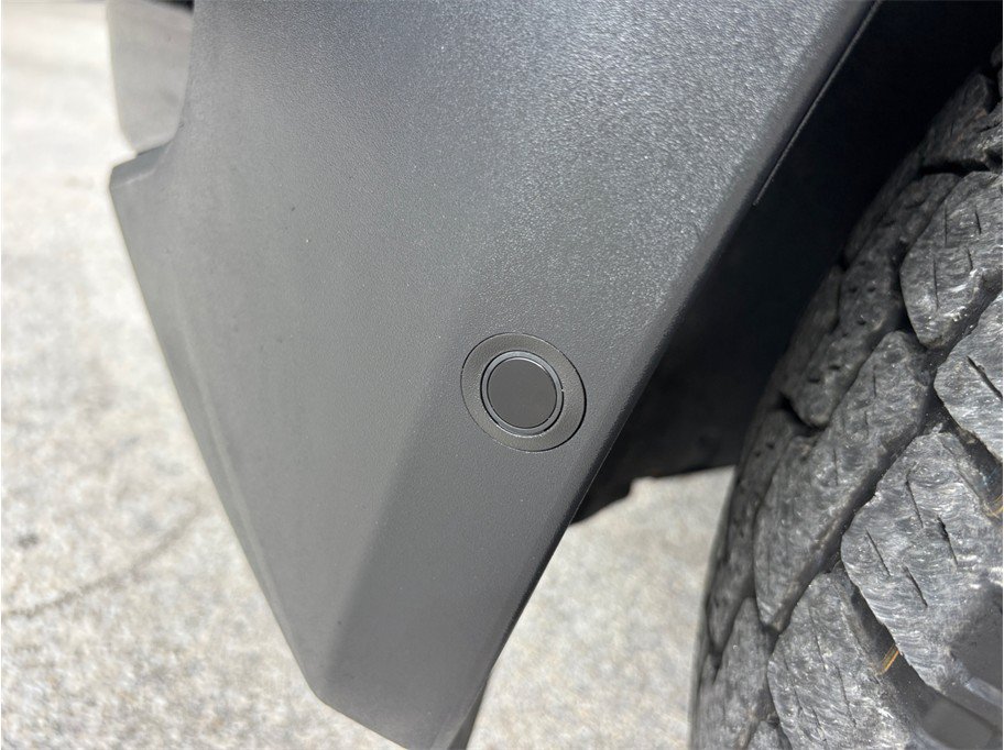 Used 2022 Rivian R1T Adventure AWD/4WD image 14