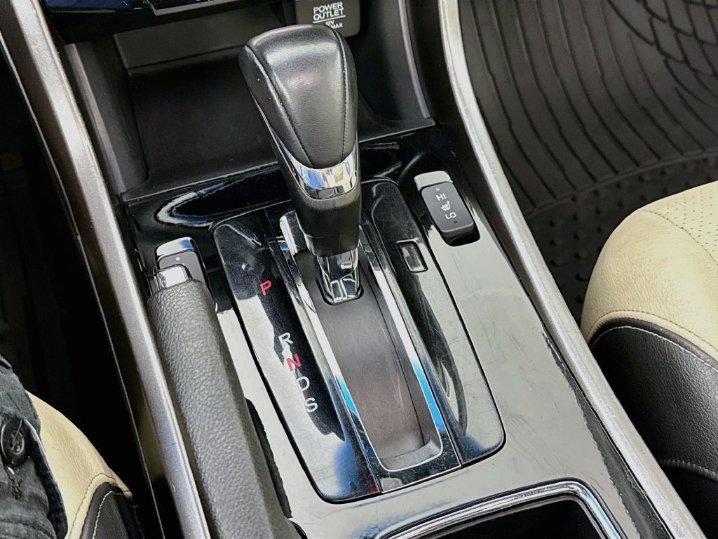 Used 2016 Honda Accord EX-L image 17