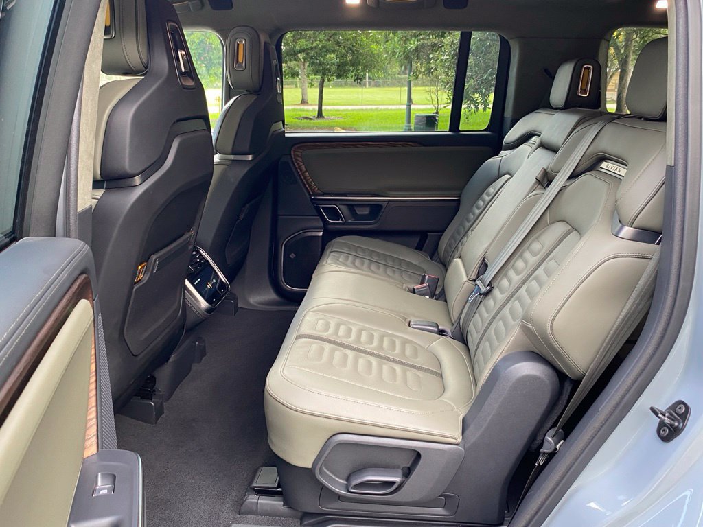Used 2023 Rivian R1S Adventure Dual AWD/4WD image 19