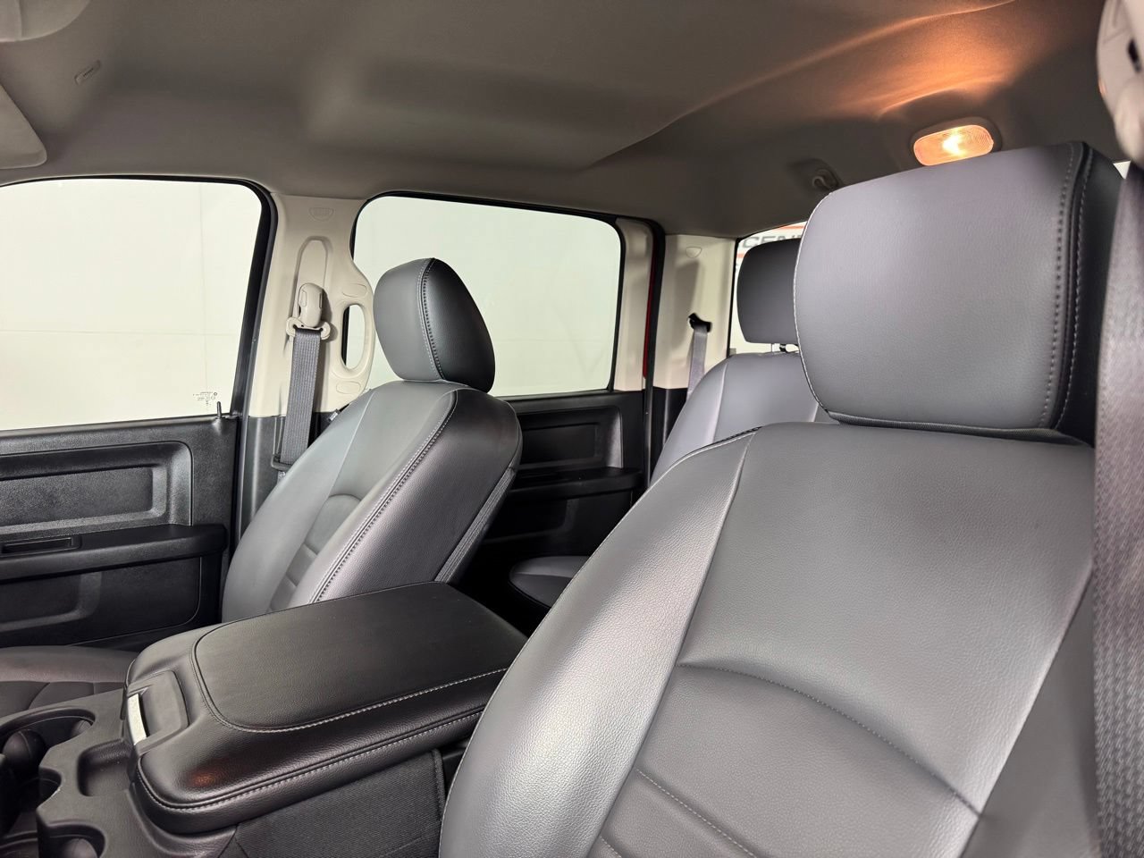 Used 2023 RAM 1500 Tradesman w/ Chrome Appearance Group AWD/4WD image 10