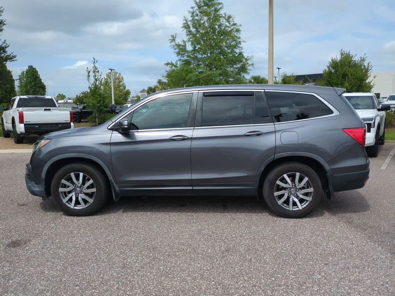 Used 2020 Honda Pilot EX image 3