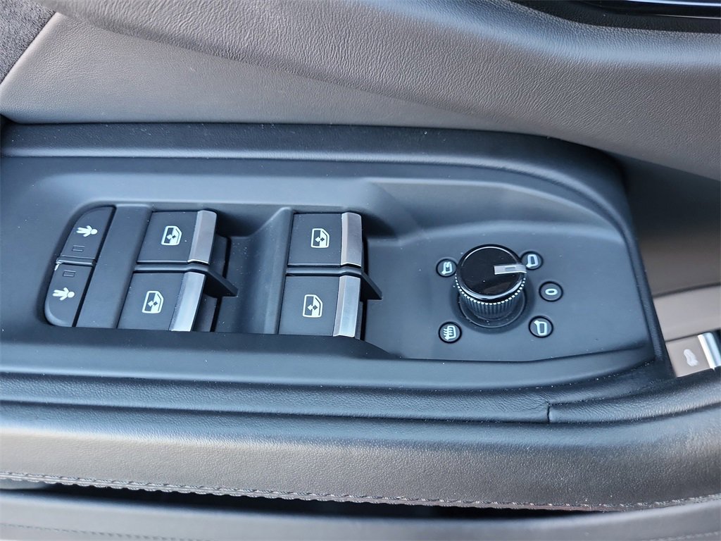 Used 2019 Lamborghini Urus image 12