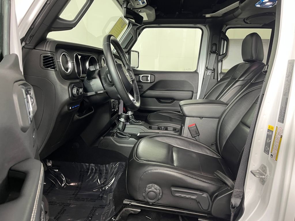 Used 2022 Jeep Wrangler Unlimited Sahara image 10
