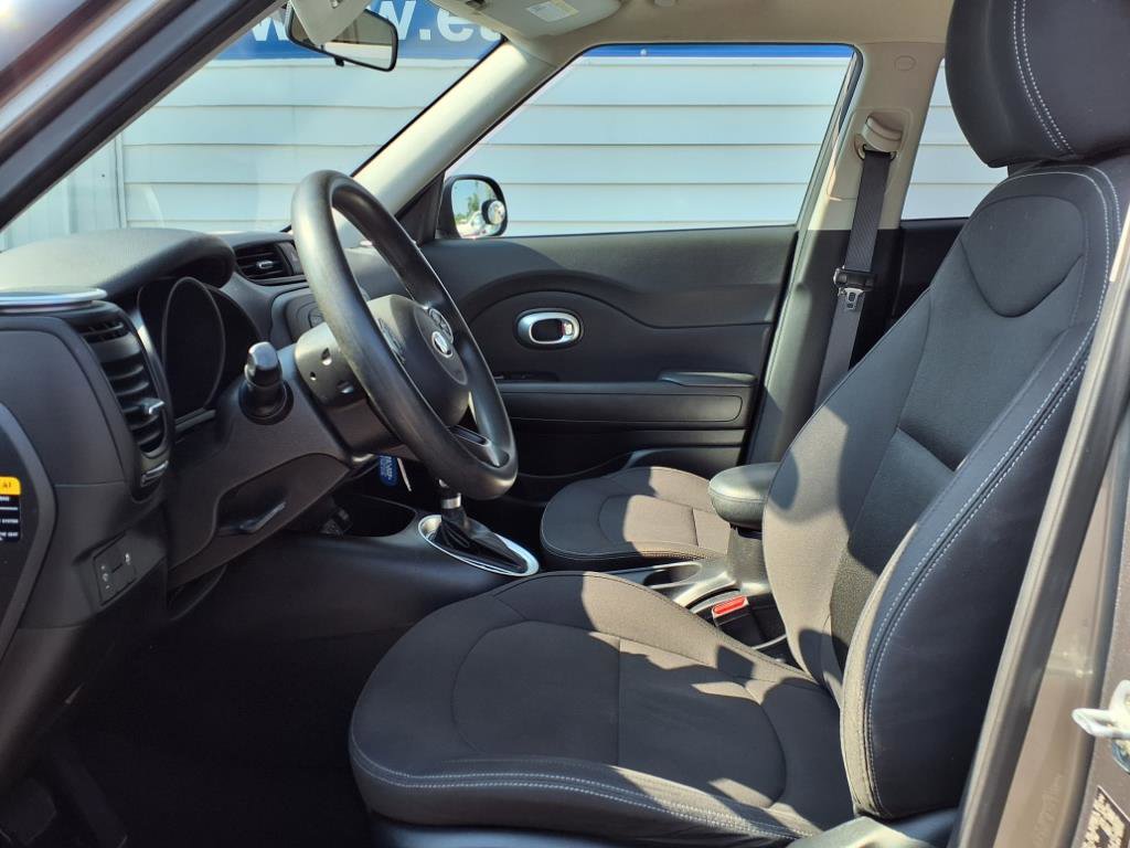Used 2015 Kia Soul image 7