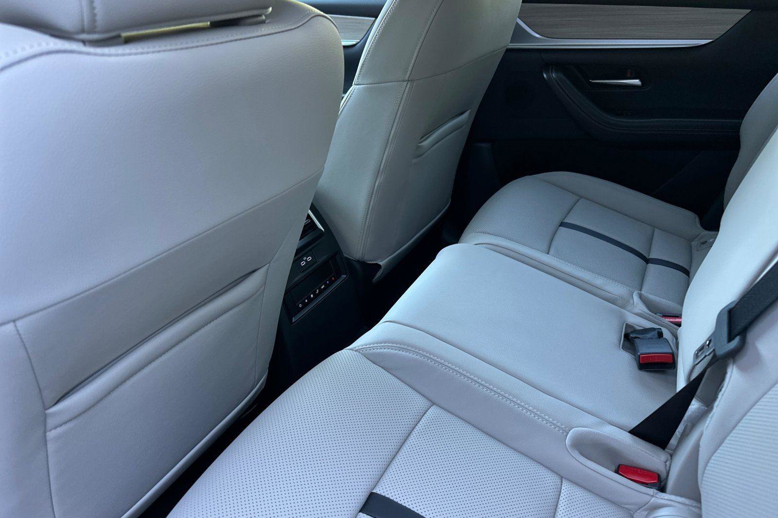 New 2025 MAZDA CX-90 3.3 Turbo w/ Preferred Package image 11