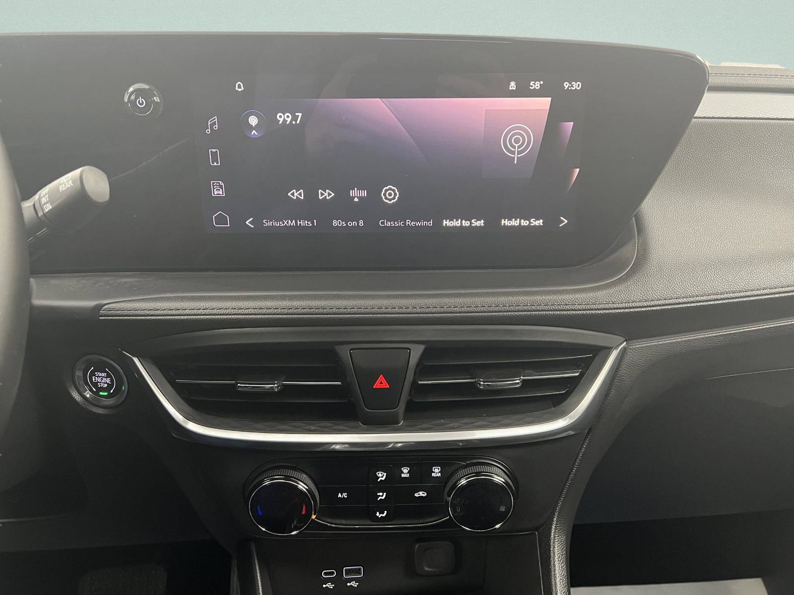 Used 2024 Buick Encore GX Preferred FWD image 17