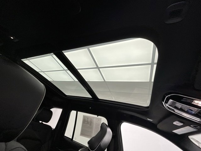 Used 2022 Jeep Grand Cherokee Summit w/ Luxury Tech Group V image 7