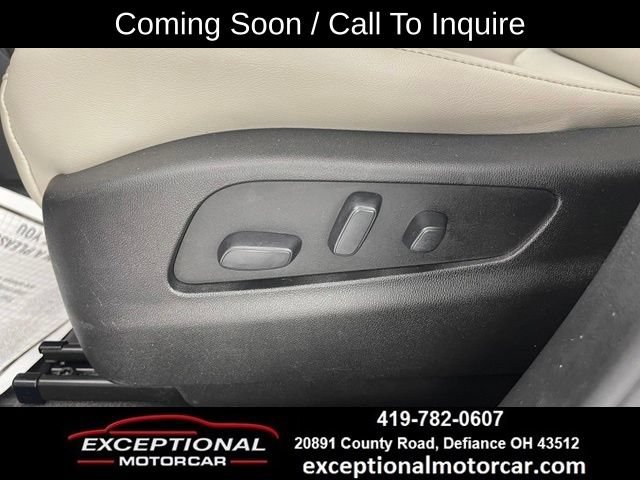 Used 2021 Cadillac XT4 Premium Luxury w/ Cold Weather Package AWD/4WD image 34