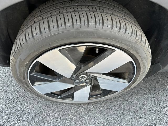 Used 2023 Volvo XC40 Recharge Ultimate w/ Protection Package Premier AWD/4WD image 7