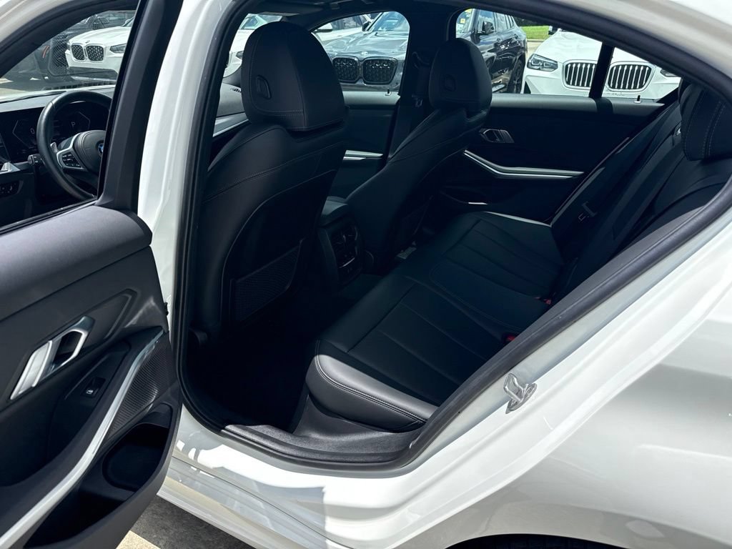 Certified 2023 BMW 330i Sedan w/ M Sport Package RWD image 17