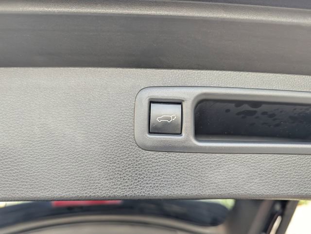 Used 2023 Toyota Highlander XLE image 31