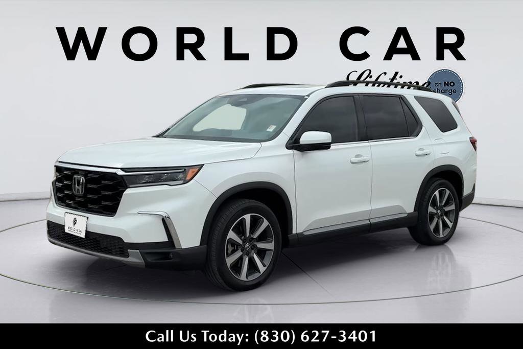 Used 2023 Honda Pilot Touring image 5