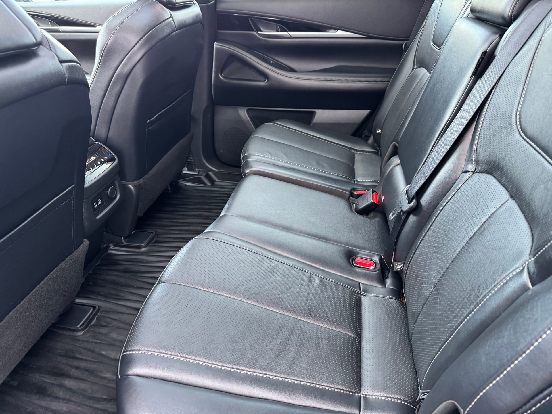 Used 2024 INFINITI QX60 Pure image 19