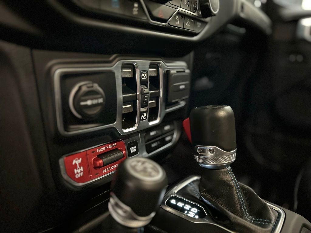 Used 2022 Jeep Wrangler Unlimited Rubicon 4xe w/ Cold Weather Group image 17