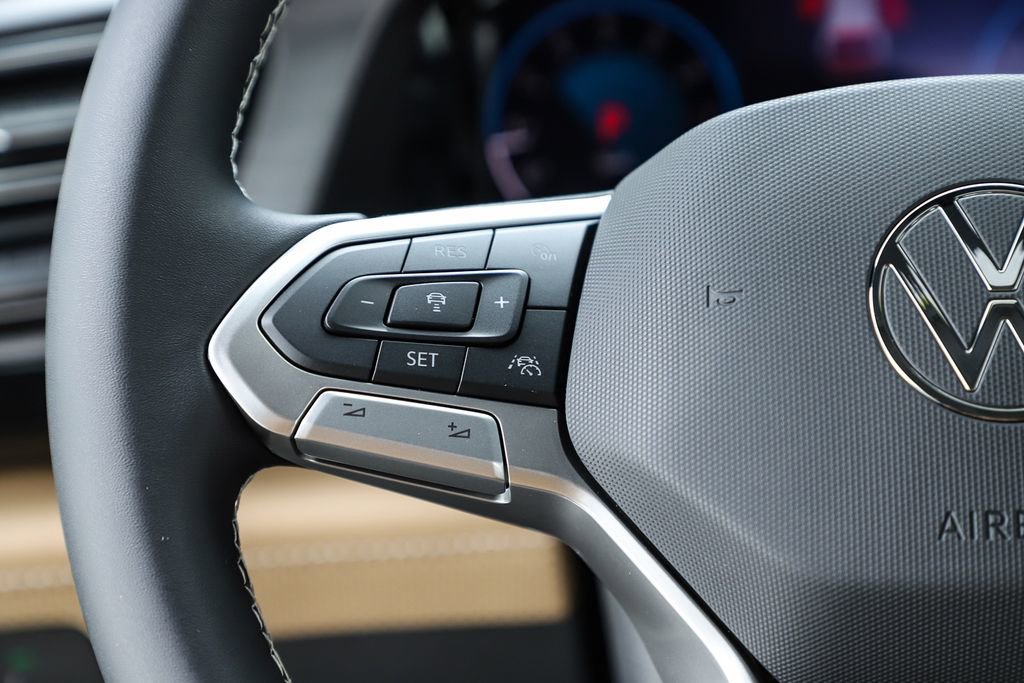 New 2026 Volkswagen Atlas Cross Sport SE image 60