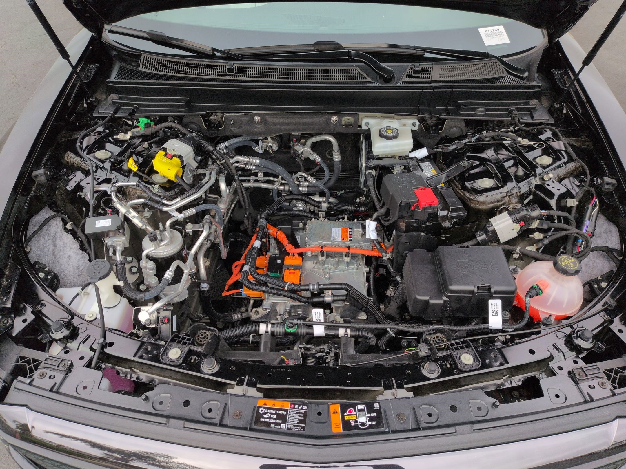 Used 2025 Cadillac Lyriq Sport RWD image 34