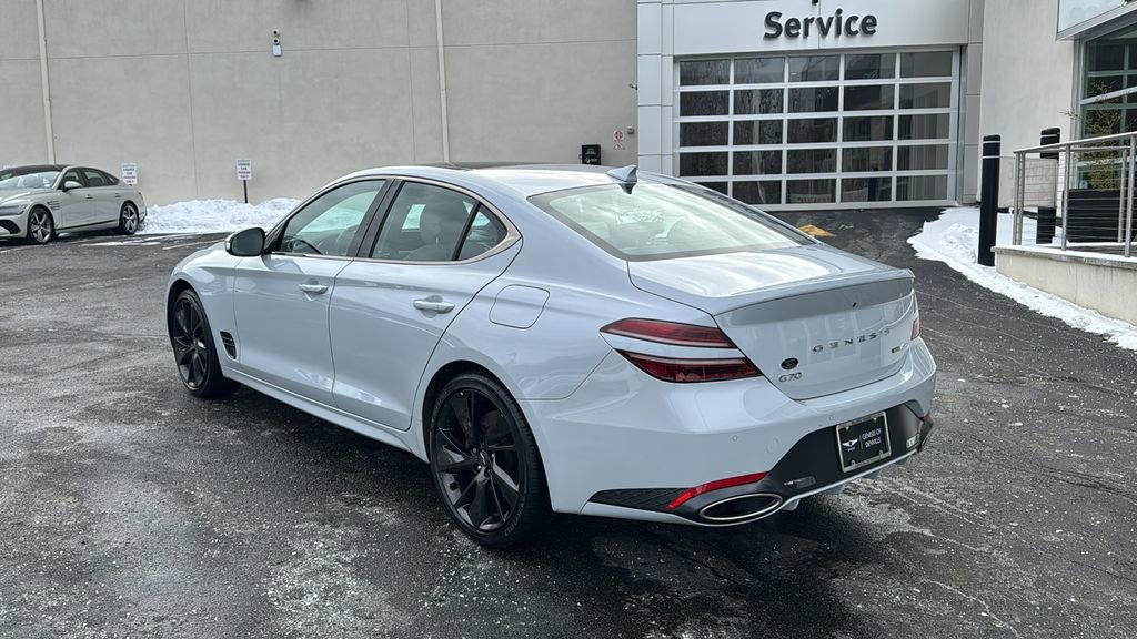 Used 2022 Genesis G70 3.3T w/ Sport Advanced Package image 11