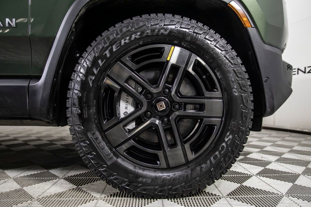 Used 2025 Rivian R1S Adventure AWD/4WD image 23